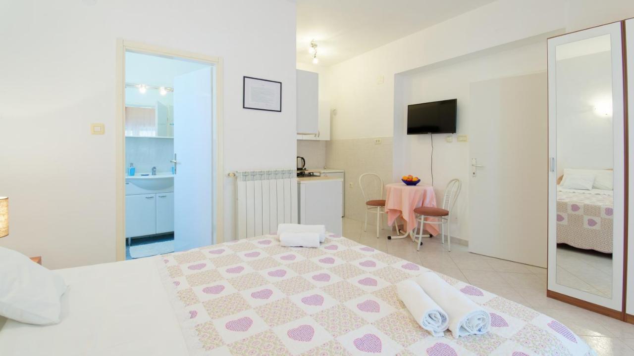 Apartments Susie By Rent Istria Umag Dış mekan fotoğraf